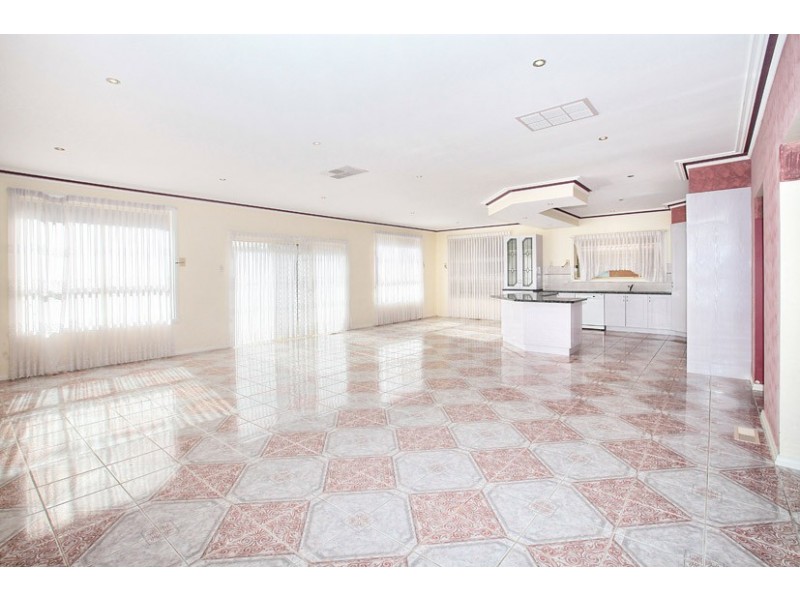 8 Madigan Court, Roxburgh Park VIC 3064