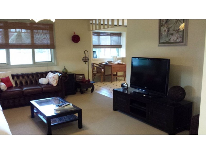 2 Orton Place, Roxburgh Park VIC 3064