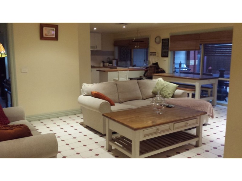 2 Orton Place, Roxburgh Park VIC 3064