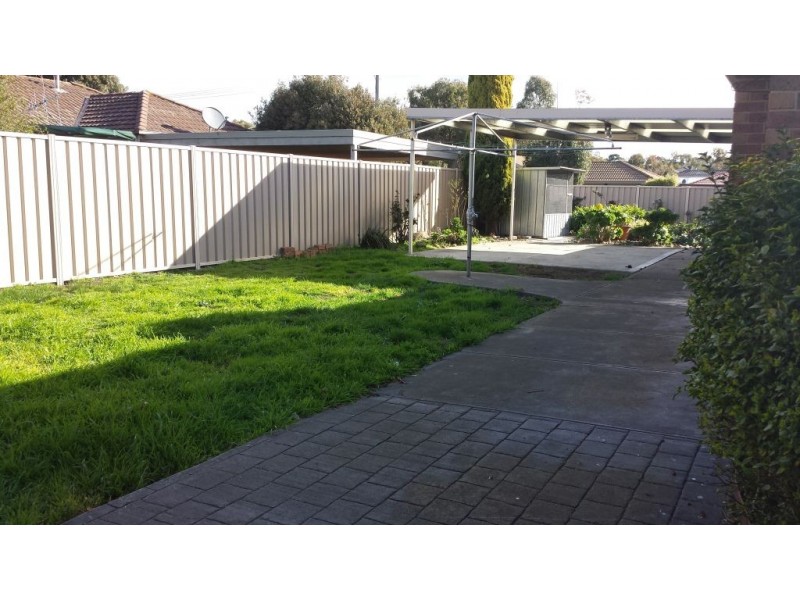 38 Farnborough Avenue, Craigieburn VIC 3064