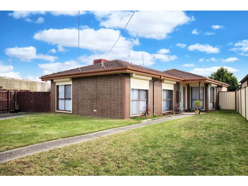 25 Darebin Court, Meadow Heights VIC 3048