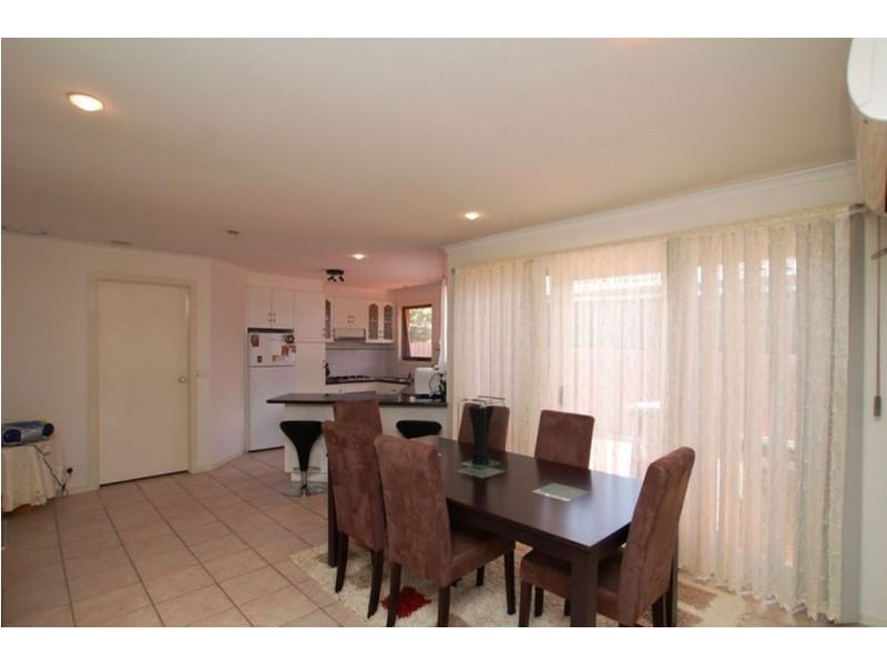 6 Tolson Court, Roxburgh Park VIC 3064
