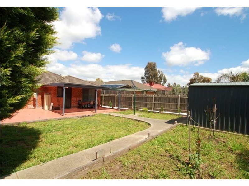 6 Tolson Court, Roxburgh Park VIC 3064