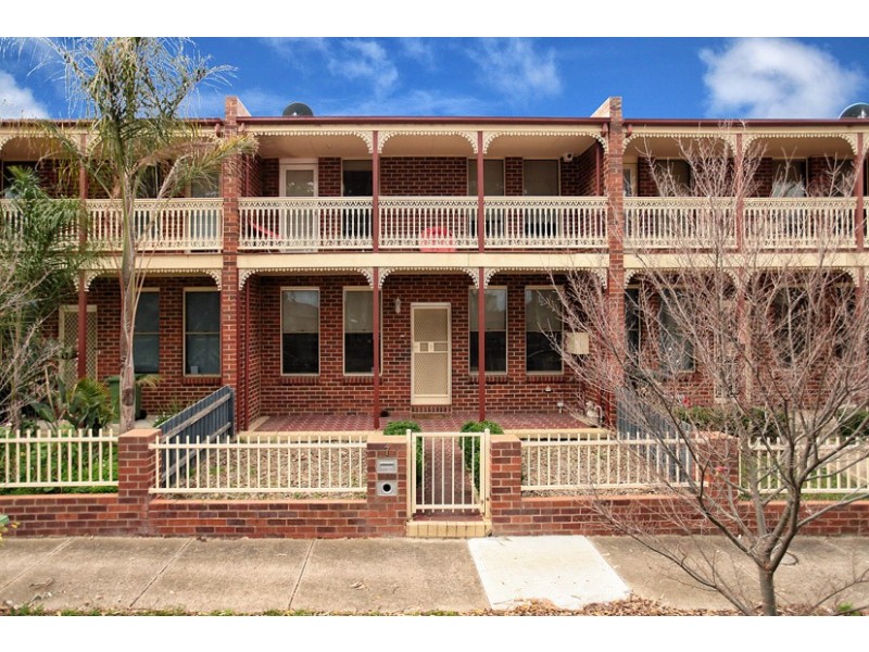 7 Brearley Place, Roxburgh Park VIC 3064