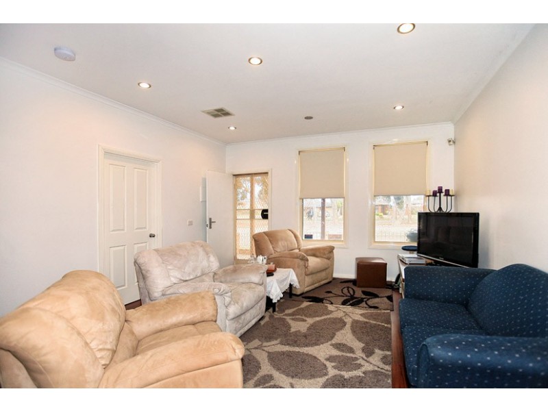 7 Brearley Place, Roxburgh Park VIC 3064