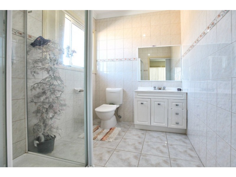 47 Rio Grande Drive, Roxburgh Park VIC 3064