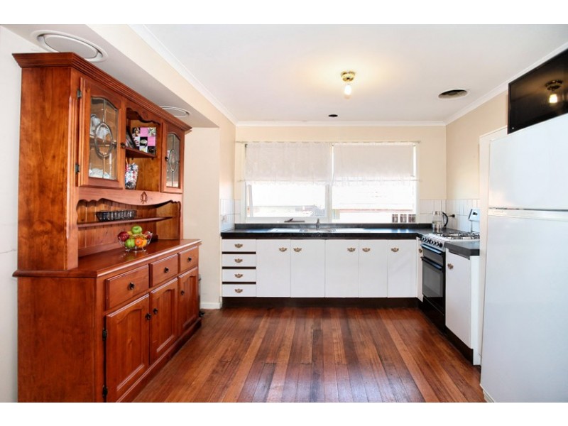 7 Longwood Court, Meadow Heights VIC 3048