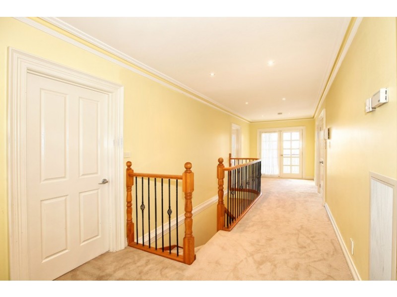 3 Beltana Lane, Roxburgh Park VIC 3064