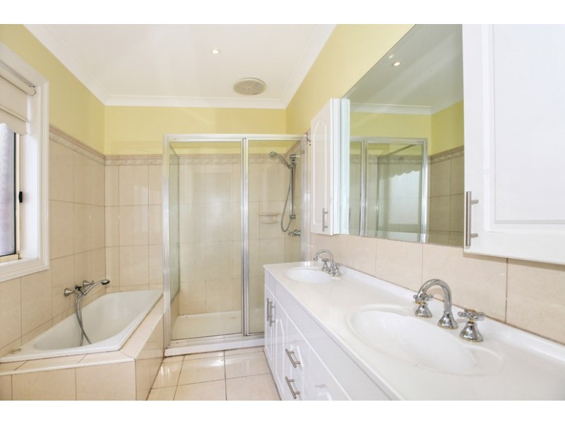 3 Beltana Lane, Roxburgh Park VIC 3064