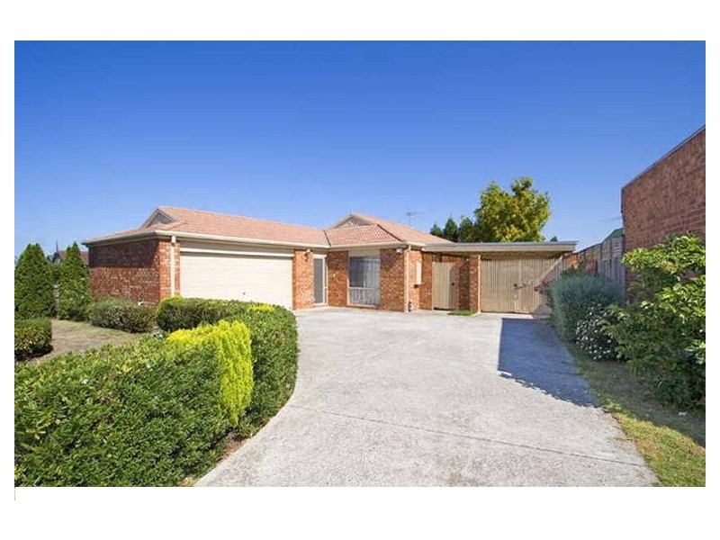 2 Parkinson Way, Roxburgh Park VIC 3064