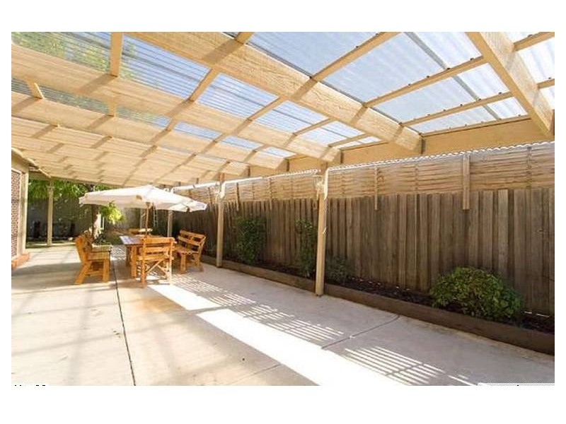 2 Parkinson Way, Roxburgh Park VIC 3064