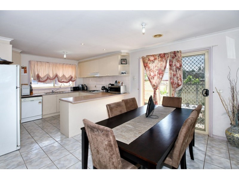 12 Barrett Court, Roxburgh Park VIC 3064