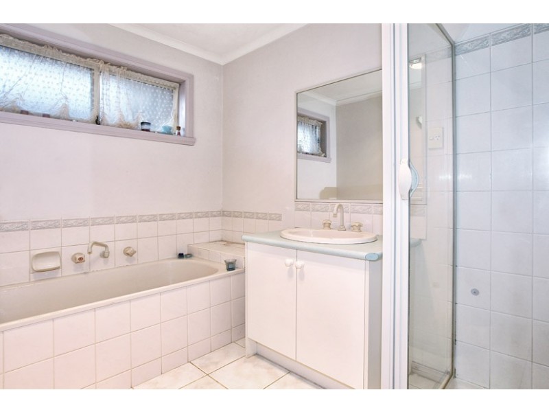 12 Barrett Court, Roxburgh Park VIC 3064