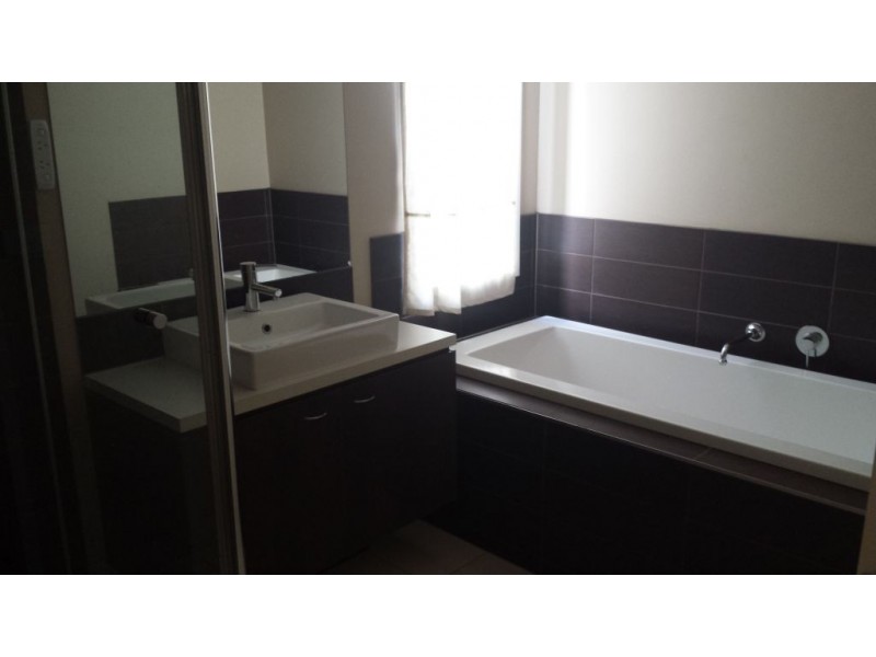 3 Eastleigh Street, Craigieburn VIC 3064
