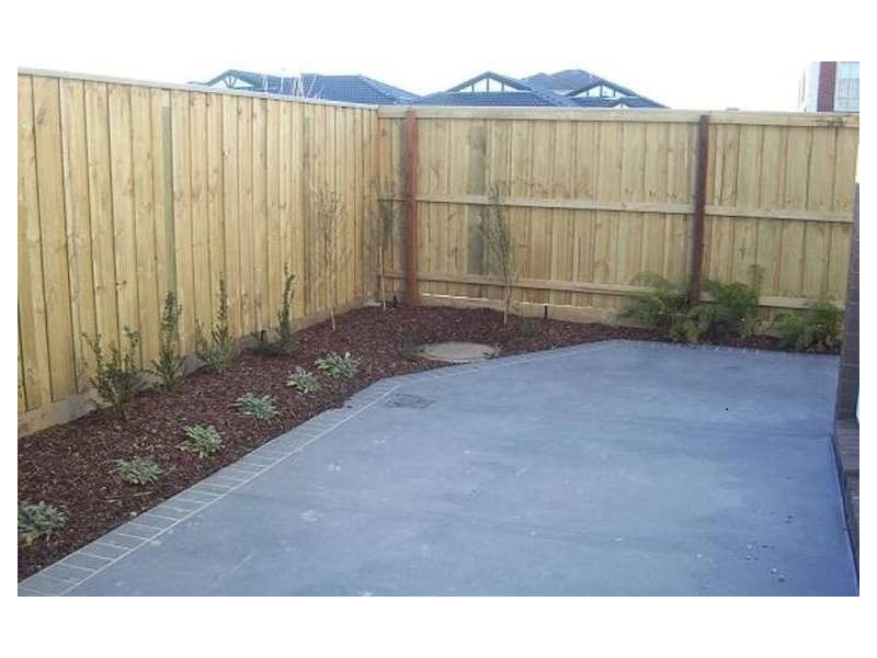 2 Viewbank Circuit, Roxburgh Park VIC 3064