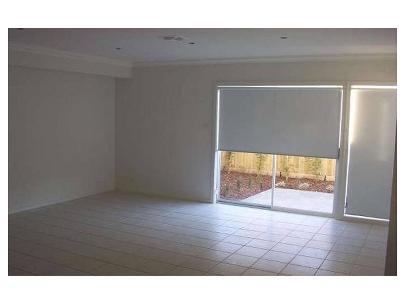2 Viewbank Circuit, Roxburgh Park VIC 3064