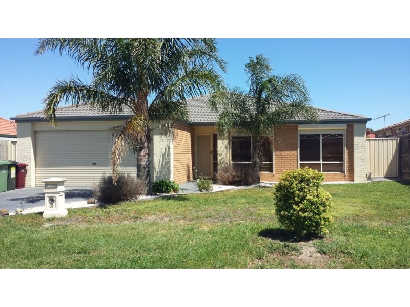 3 Turia Grove, Roxburgh Park VIC 3064