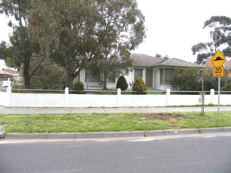 26 Second Avenue, Craigieburn VIC 3064