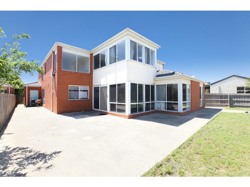1 Angus Court, Roxburgh Park VIC 3064