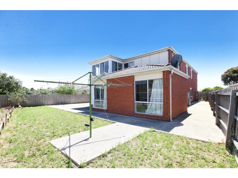 1 Angus Court, Roxburgh Park VIC 3064