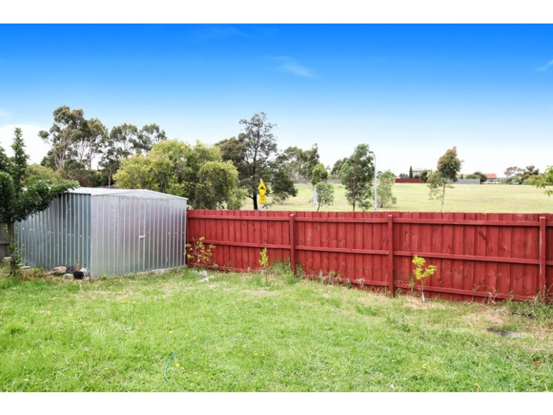 2 Banksia Place, Meadow Heights VIC 3048