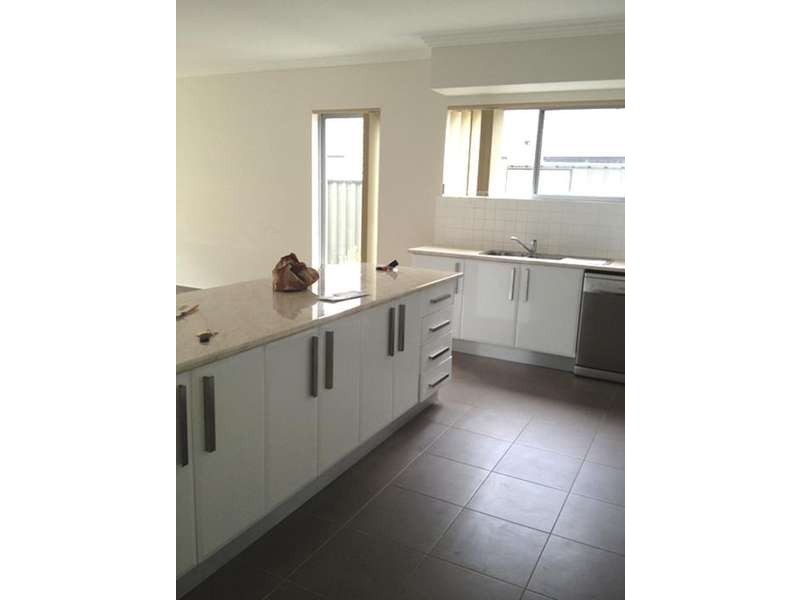 11/5 Korab Place, Roxburgh Park VIC 3064