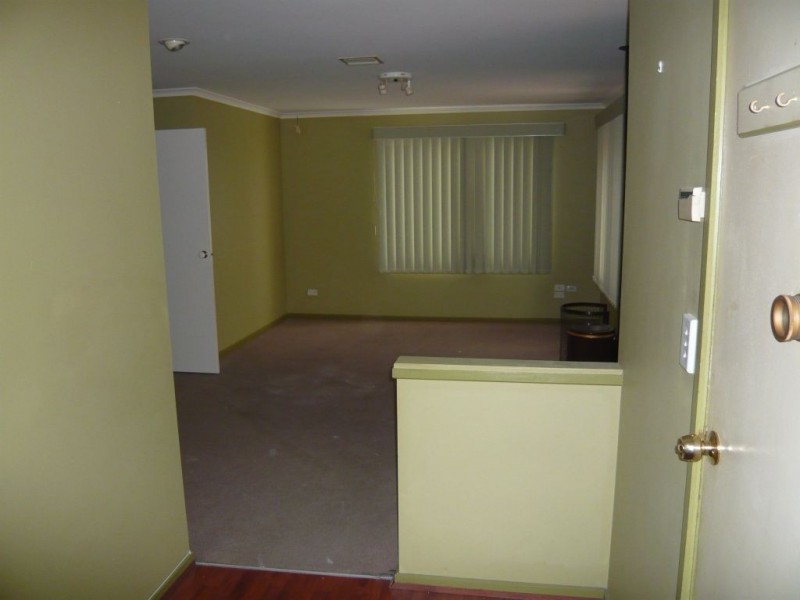 13 Molinuex Way, Roxburgh Park VIC 3064