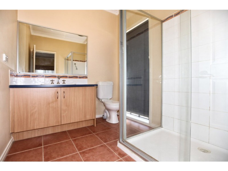 51 Woodlea Crescent, Craigieburn VIC 3064