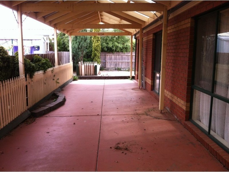 3 Dendy Court, Roxburgh Park VIC 3064