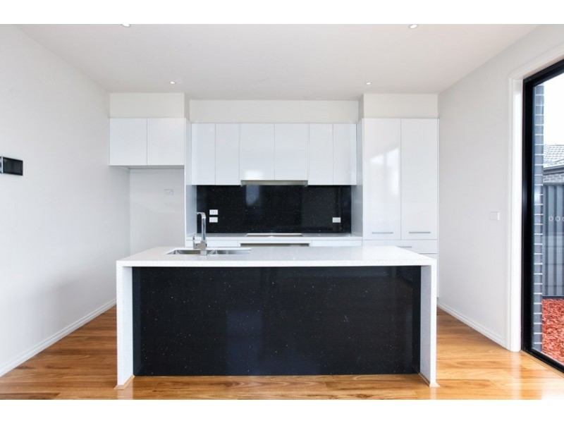 1-5/96 Newbury Blvd, Craigieburn VIC 3064