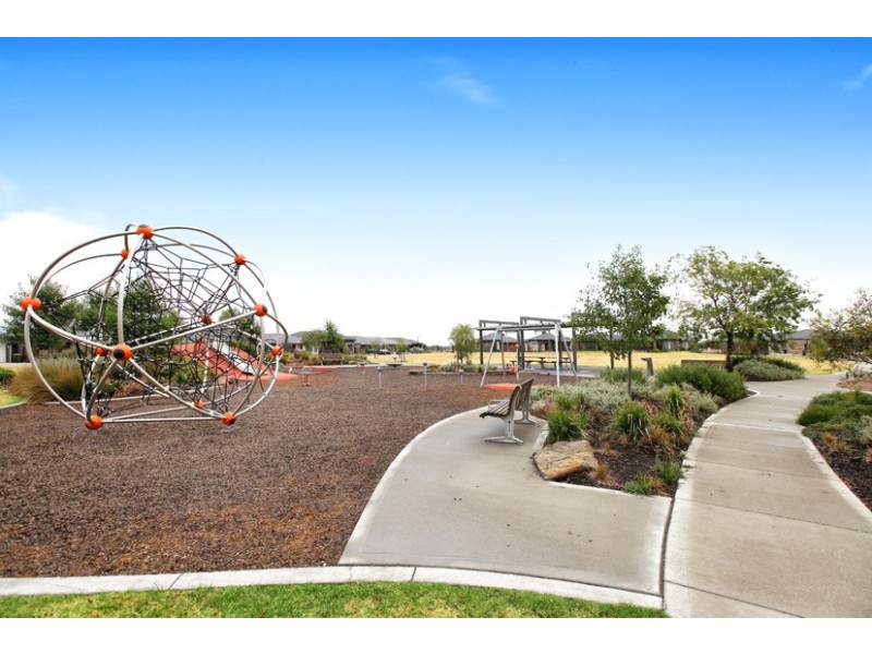 1-5/96 Newbury Blvd, Craigieburn VIC 3064