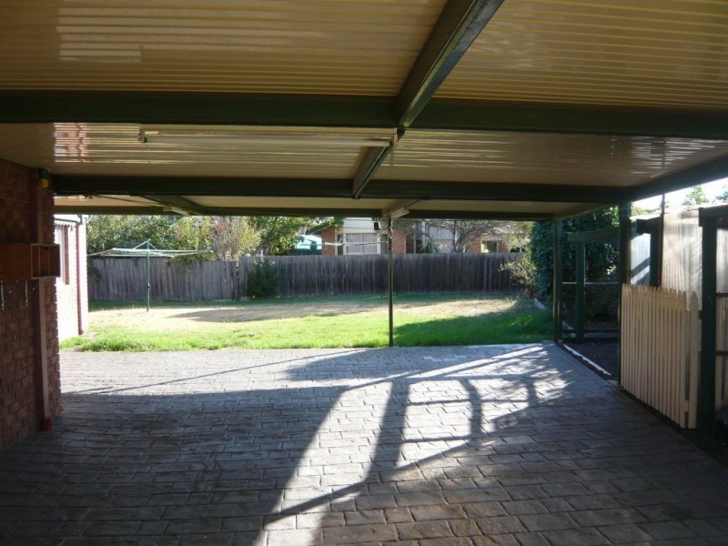 19 Johnson Court, Roxburgh Park VIC 3064