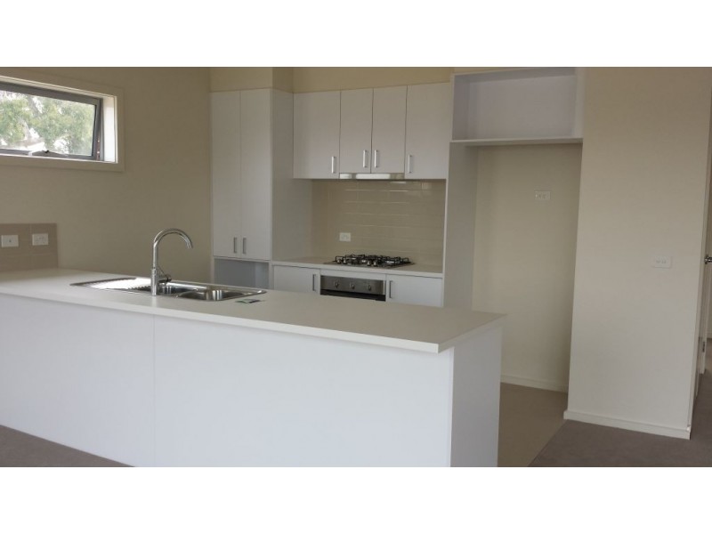 2-10 Murchison Drive, Roxburgh Park VIC 3064