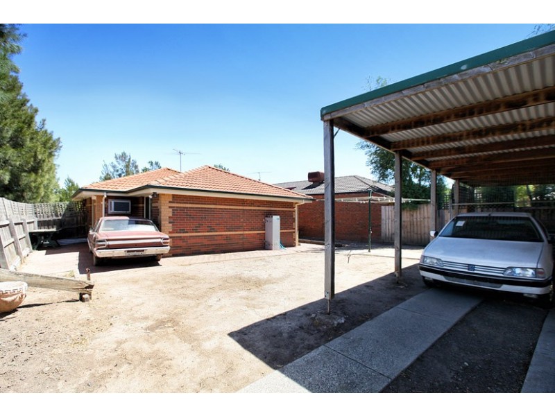7 Satterly Way, Roxburgh Park VIC 3064