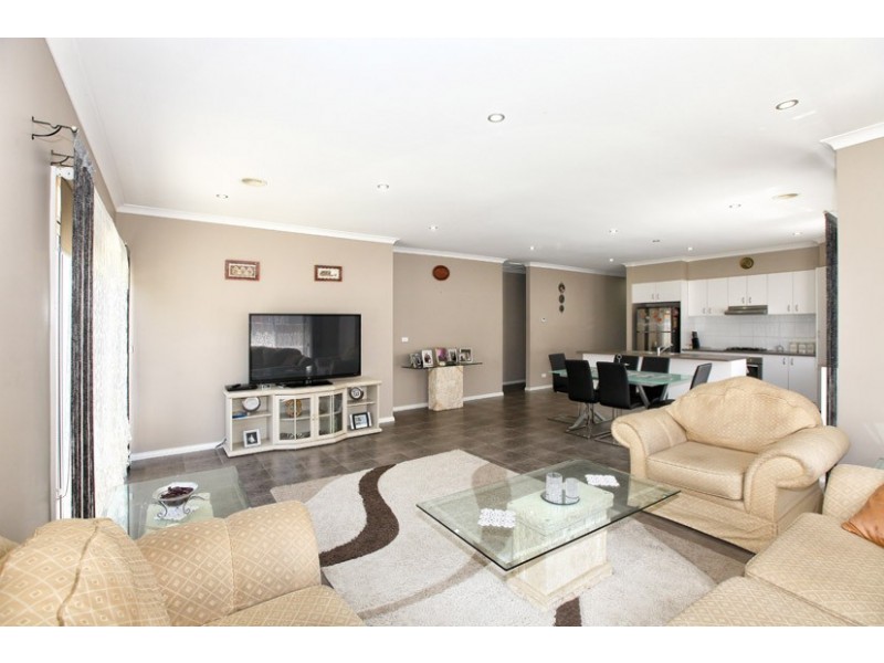 9 Acland Street, Craigieburn VIC 3064