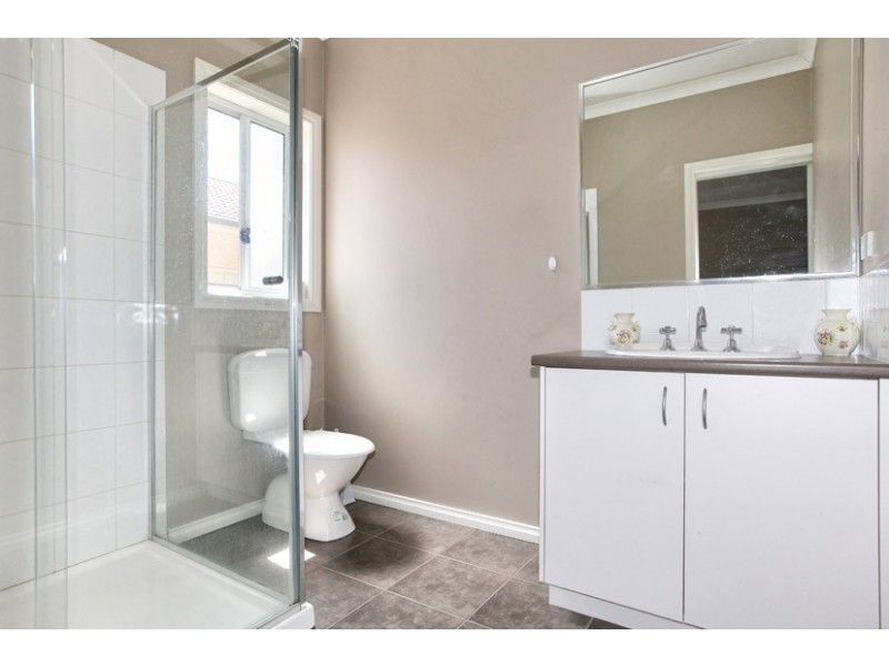 9 Acland Street, Craigieburn VIC 3064