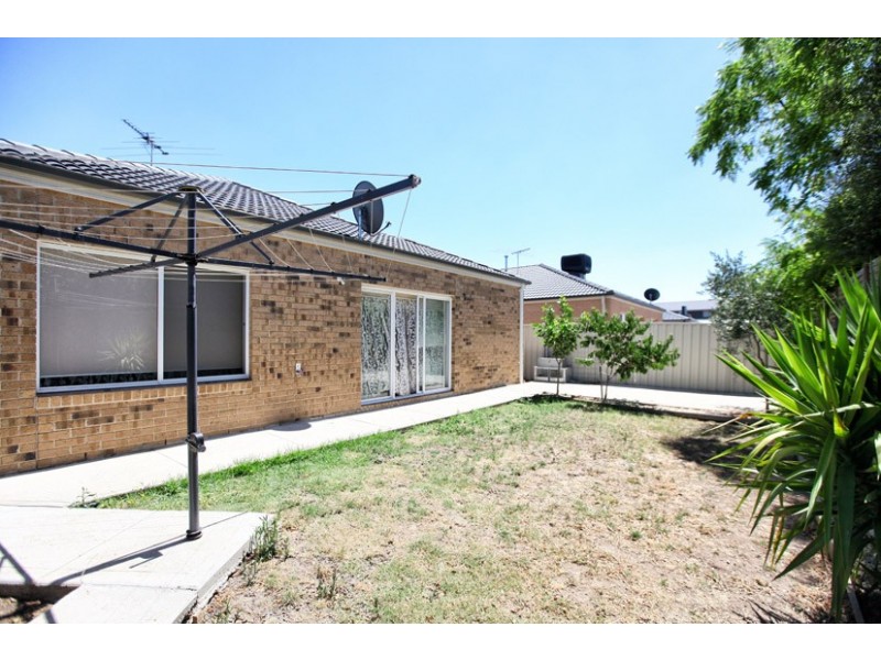 9 Acland Street, Craigieburn VIC 3064