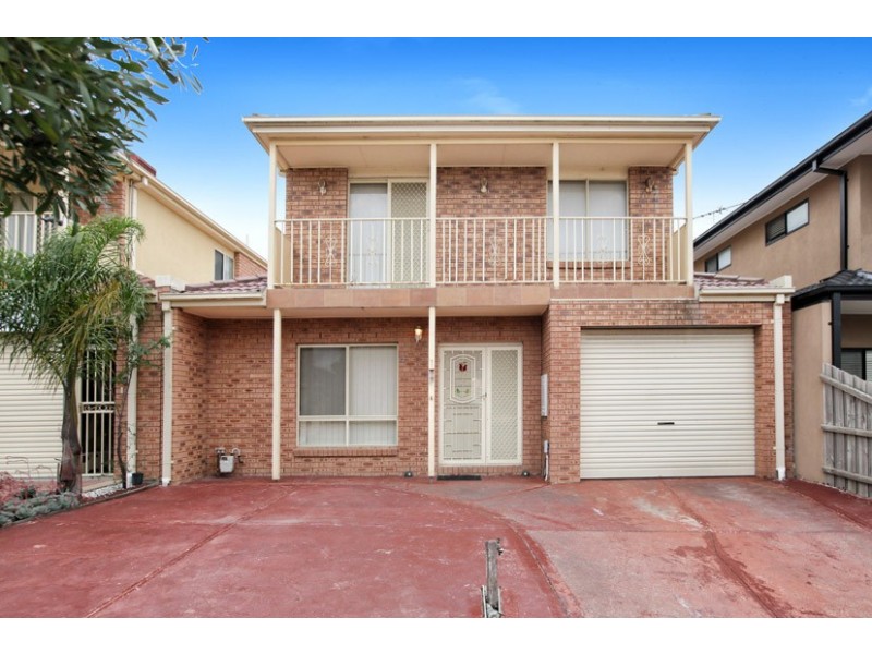 12 Thames Way, Roxburgh Park VIC 3064