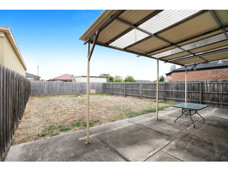 12 Thames Way, Roxburgh Park VIC 3064