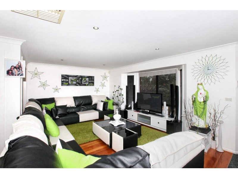 11 Morey Court, Roxburgh Park VIC 3064