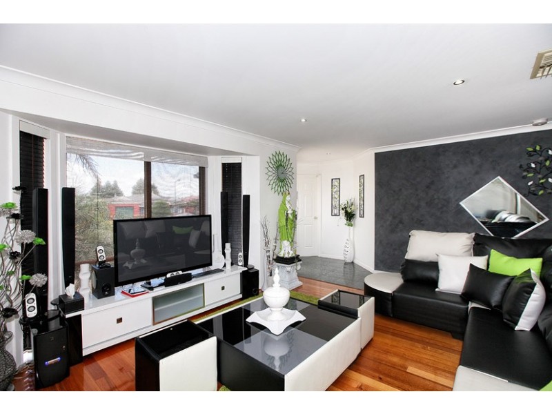 11 Morey Court, Roxburgh Park VIC 3064