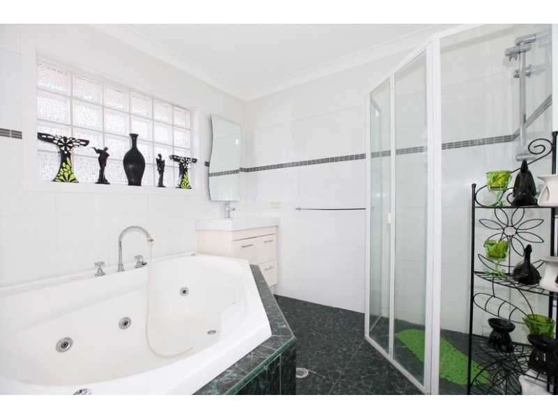 11 Morey Court, Roxburgh Park VIC 3064