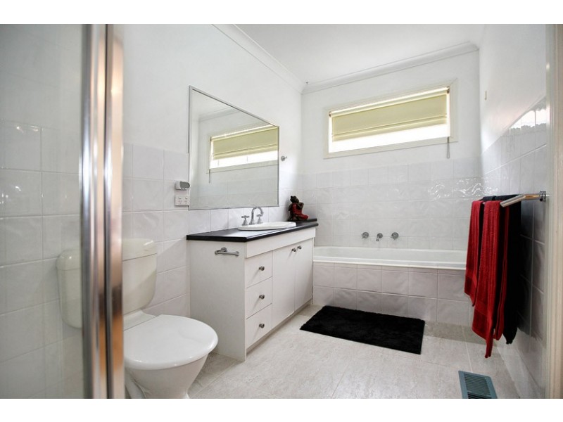 5/35 Rokewood Cescent, Meadow Heights VIC 3048