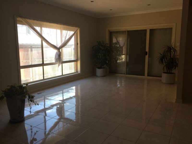 108 McPherson Blvd, Roxburgh Park VIC 3064