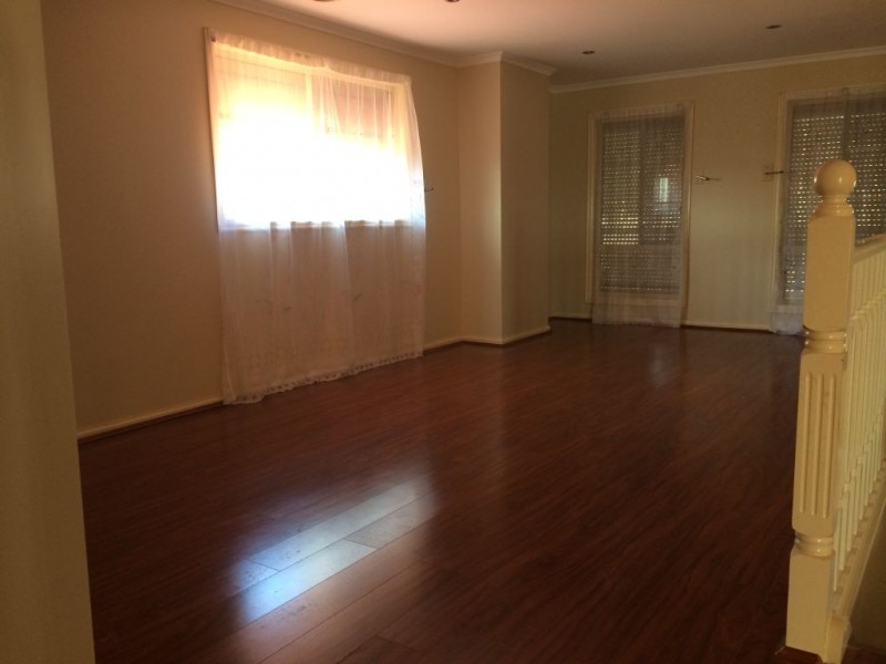 108 McPherson Blvd, Roxburgh Park VIC 3064