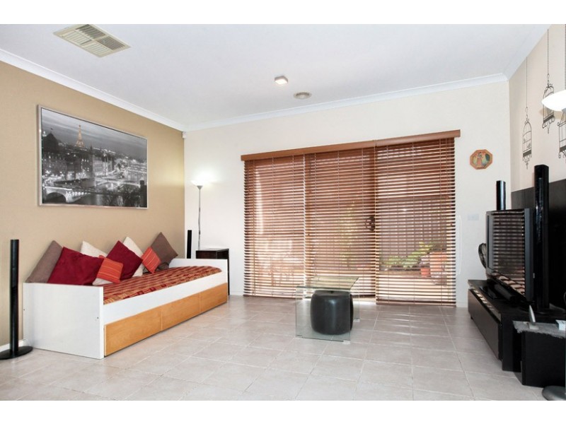 32 Ardsley Circuit, Craigieburn VIC 3064