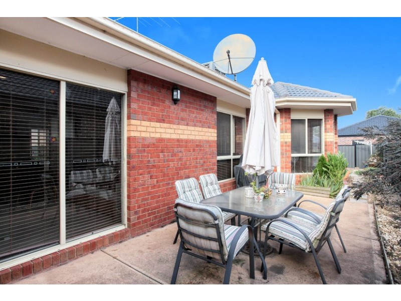 32 Ardsley Circuit, Craigieburn VIC 3064