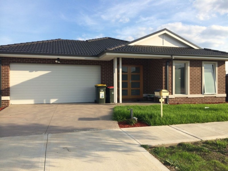 83 Biltmore Crescent, Roxburgh Park VIC 3064