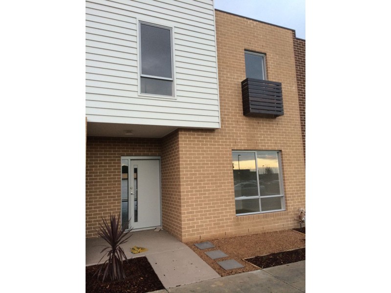 46 Sahi Crescent, Roxburgh Park VIC 3064