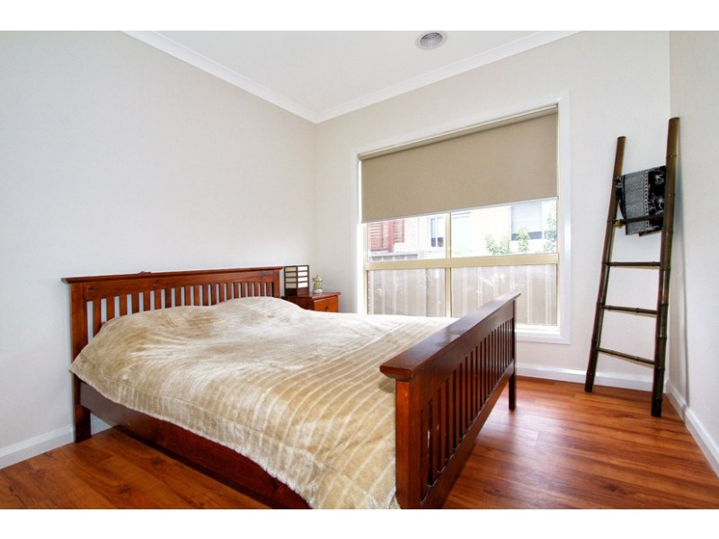 18 Discovery Close, Craigieburn VIC 3064